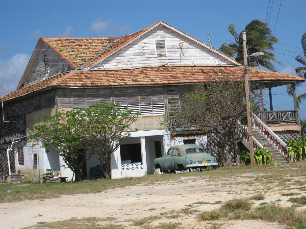 Holzhaus, amerikanischen Baustils, Varadero- Stadt, Cuba