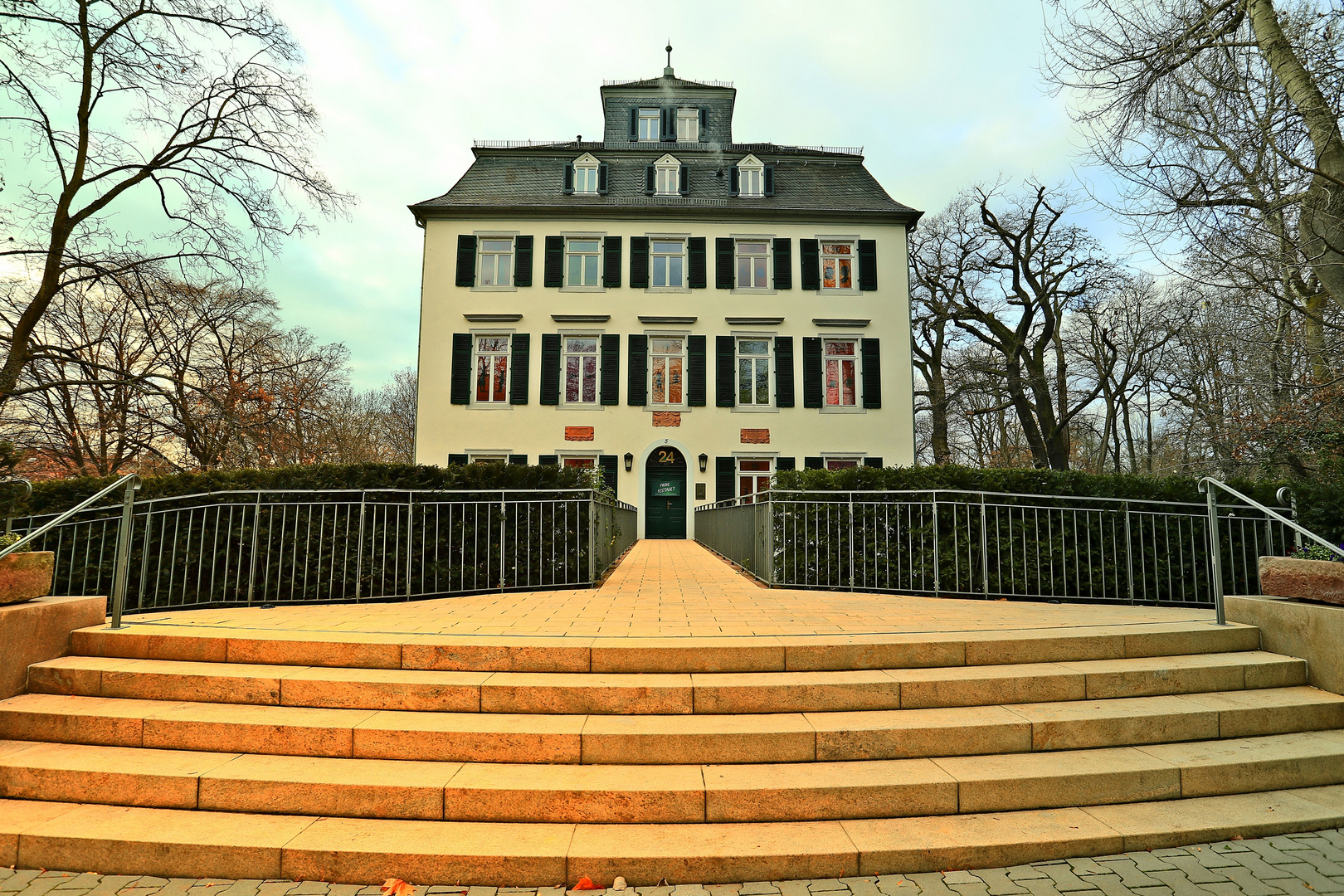 Holzhausen-Schloss 