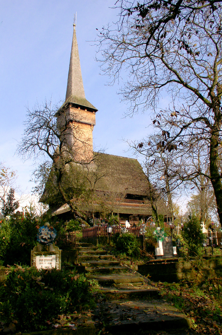 Holzkirche in Desesti (Maramures, Rumänien)