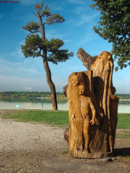 Holzkunst am Cospudener See bei Leipzig