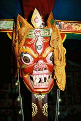 Holzmaske im Manaslu-Gebiet, Nepal.