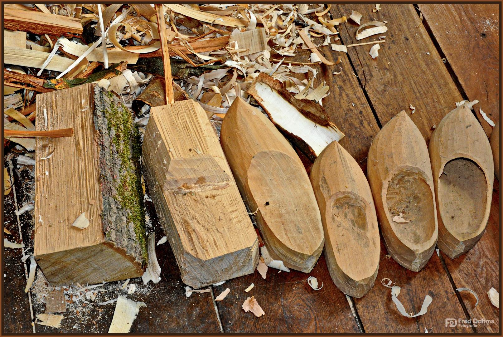 Holzschuhmacherei