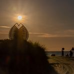 Holzskulptur im Abendlicht