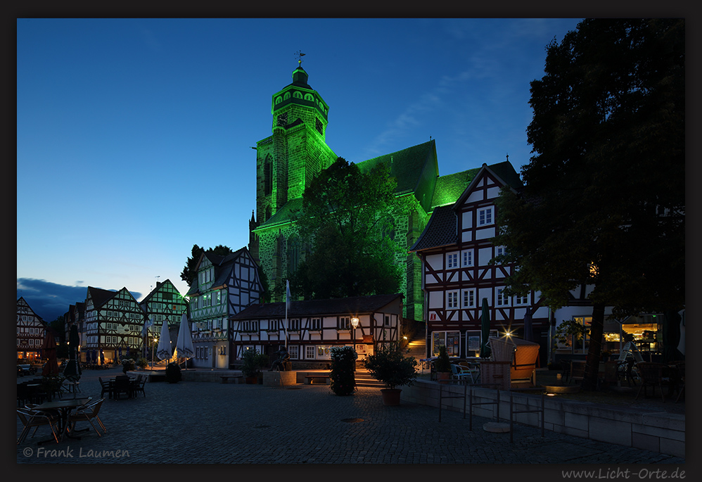 Homberg-Efze, Kirche mit Markt zur Erinnerung an den Hessentag