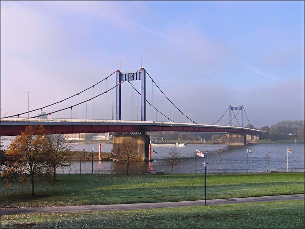 Homberger Brücke im November