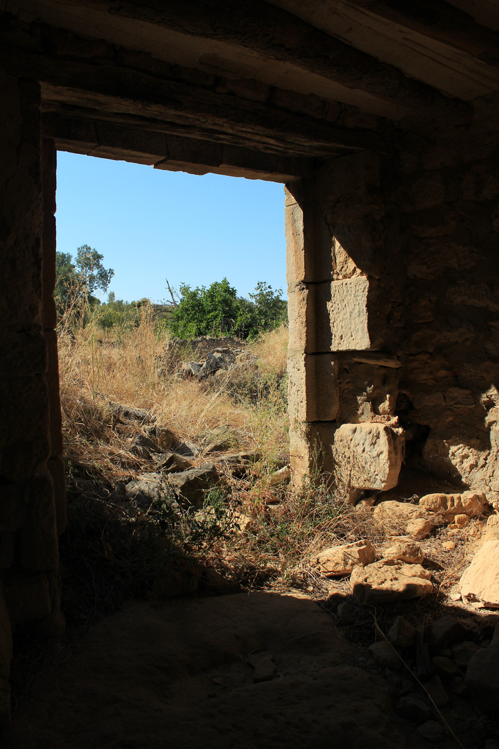 Homenaje alas casa viejas 4, en Mas de LLauradar, España