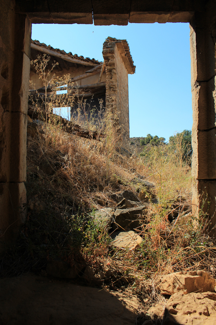 Homenaje alas casa viejas 5, en Mas de LLauradar, España