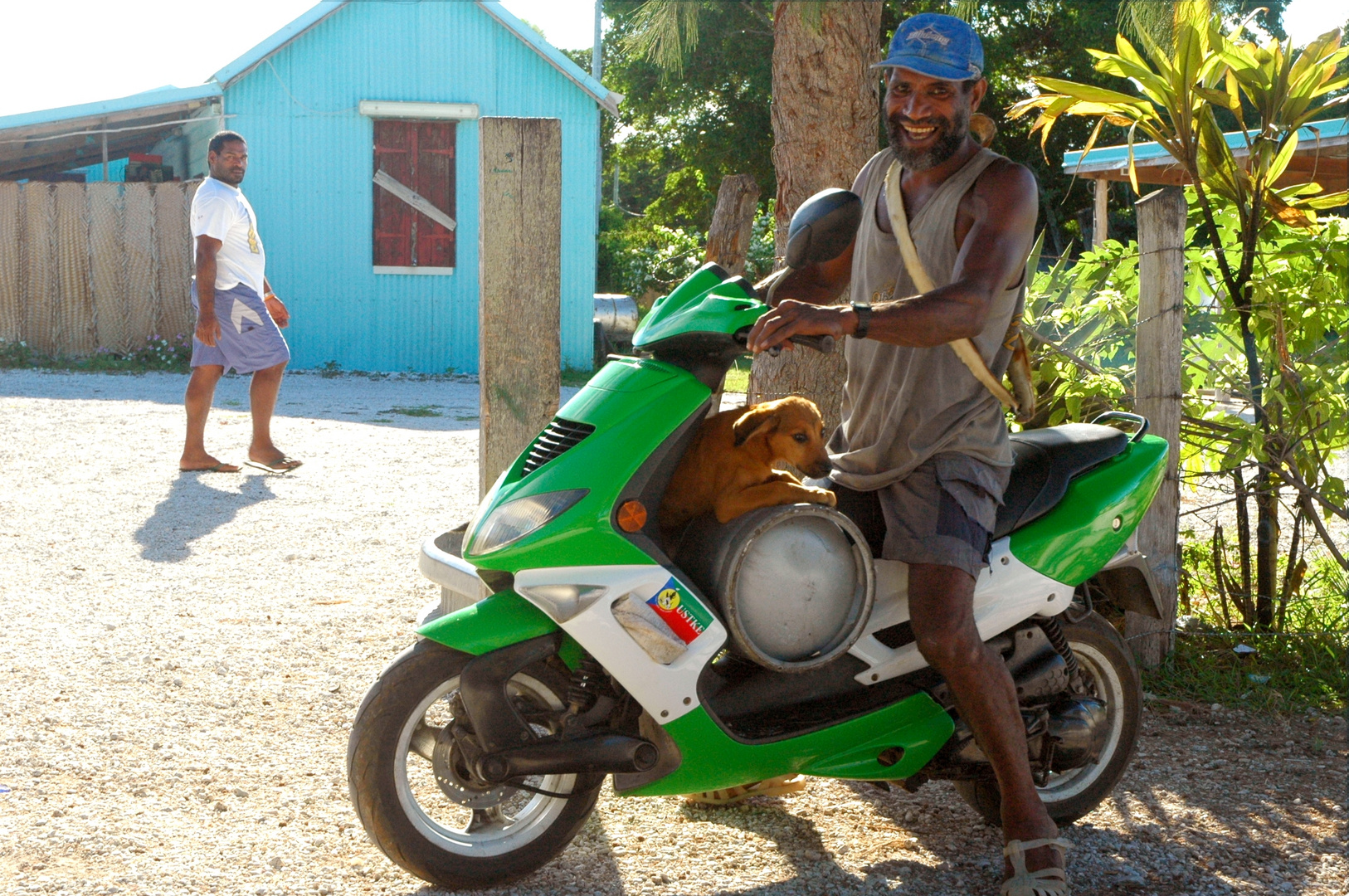 Homme au scooter