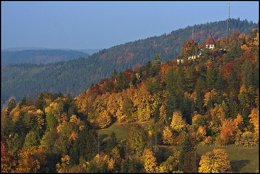 Honburg im herbstlichen Abendlicht