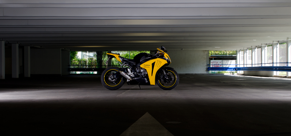 Honda CBR 1000 RR -1