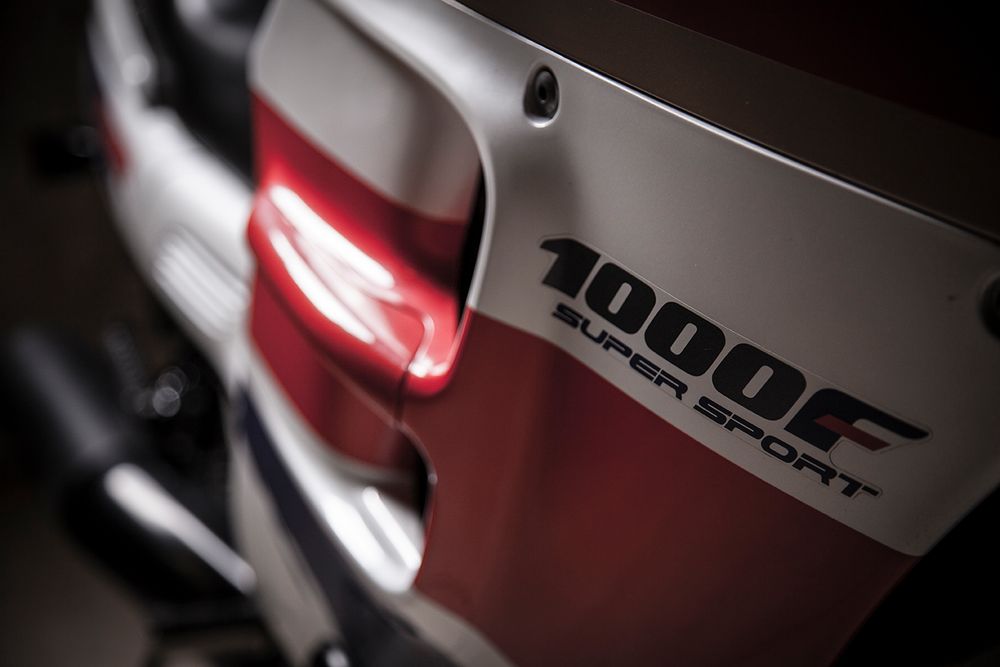 Honda CBR 1000F