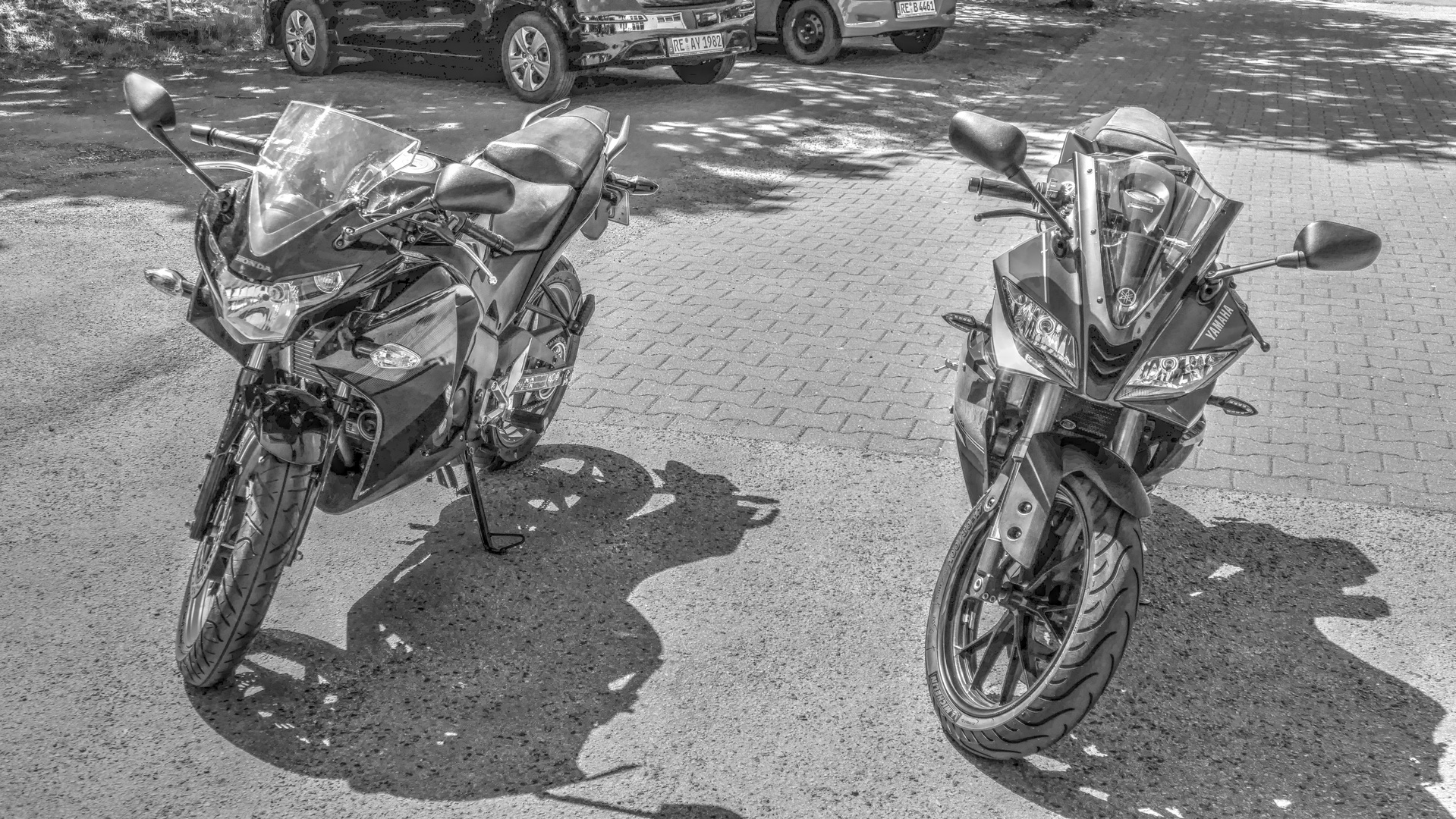 Honda CBR 125 und Yamaha Yzfr 125r