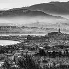 Hondarribia con las nieblas del mediodía