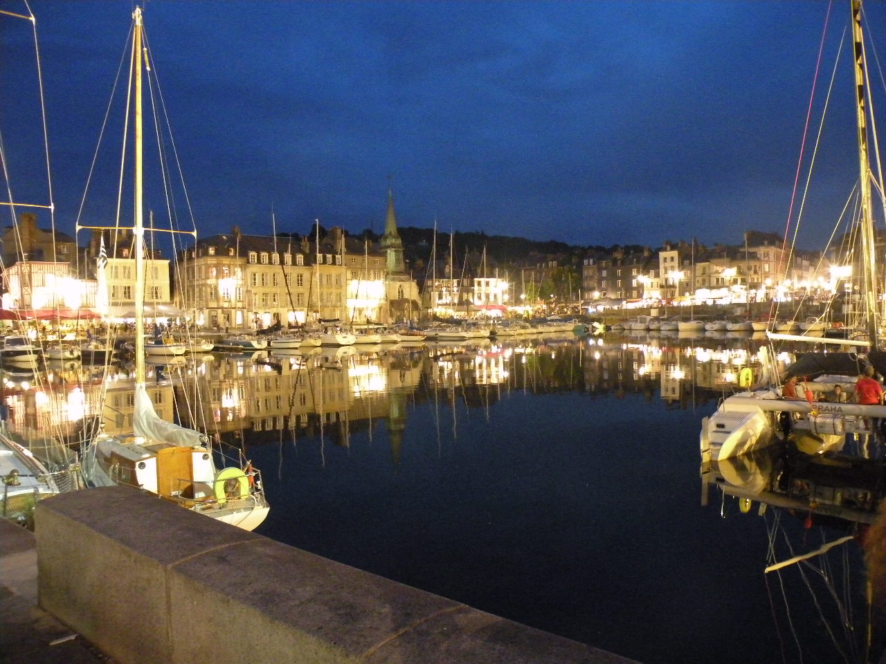 Honfleur by nigth