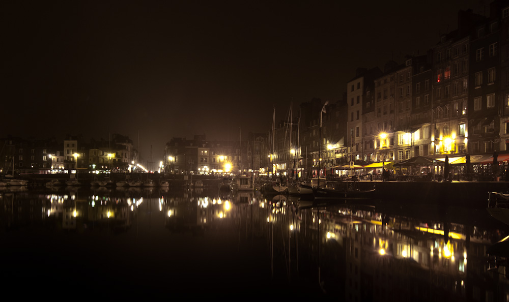 Honfleur la nuit 2