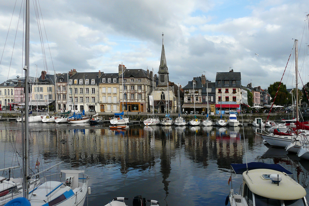 Honfleur - Segelboothafen - Stadtparorama