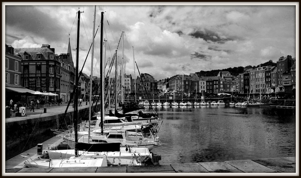 HONFLEUR(Normandia) di GIOVANNI LENZI 