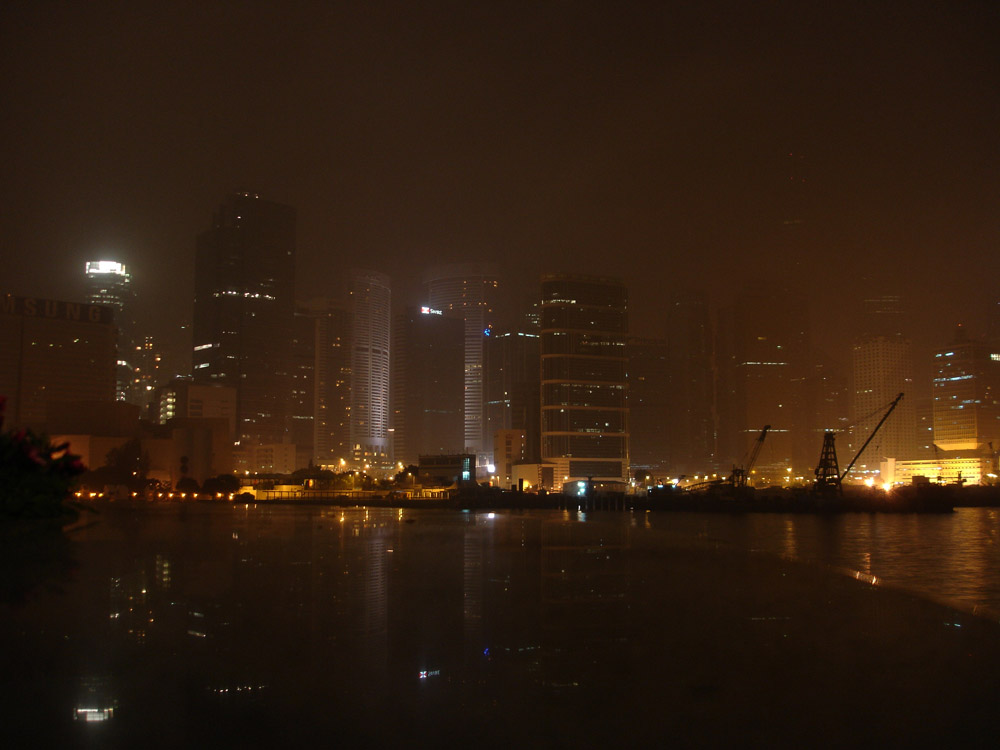 Hong Kong im Nebel