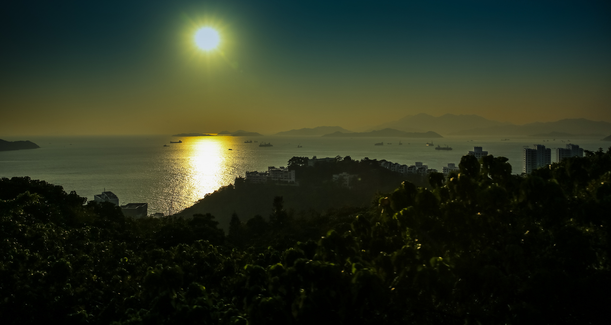 Hong Kong Island Rückseite kurz vor dem Sonnenuntergang