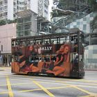 Hong Kong, Tram vor Kirche