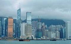 Hong Kong - Victoria Peak in Wolkenpracht