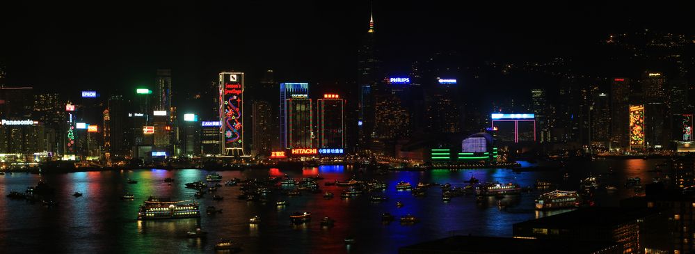 Hong Kong, Warten auf Mitternacht