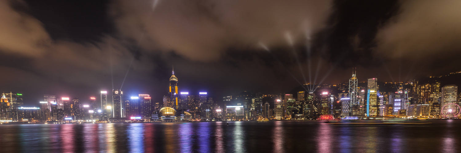 Hongkong by night