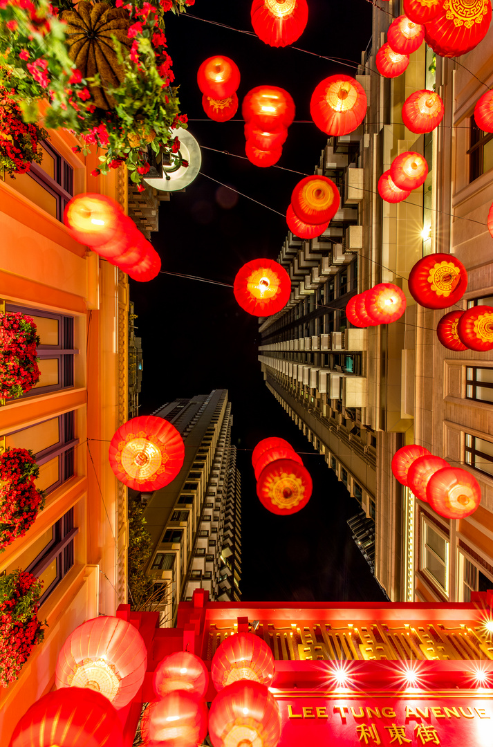 HongKong - red Lamps