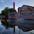 Honigfabrik im Abendlicht