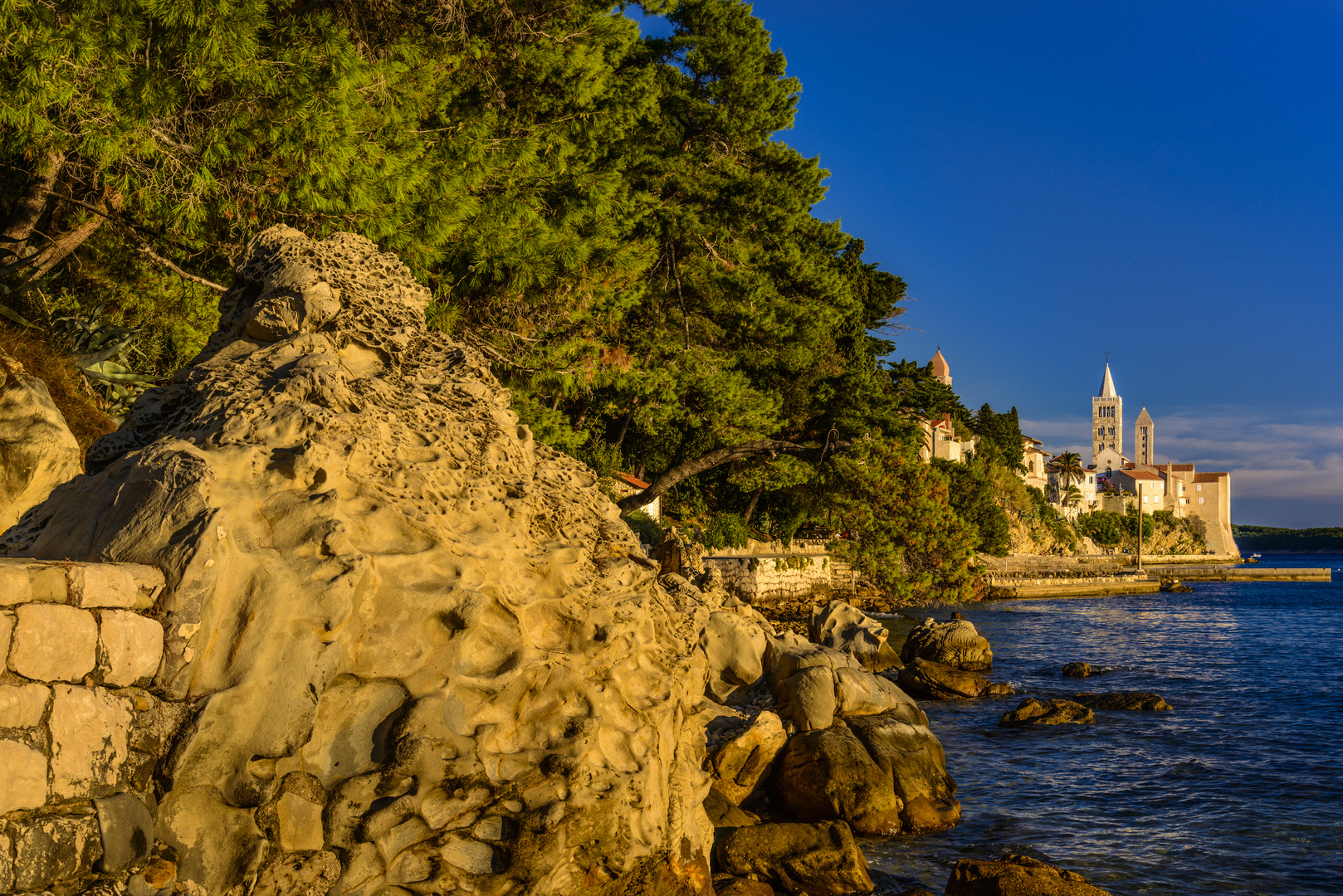 Honigwaben Sandstein, Insel Rab, Kroatien