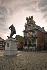 Hoorn - Roode Steen - Statue of Jan Pietersz Coen - Westfries Museum - 01