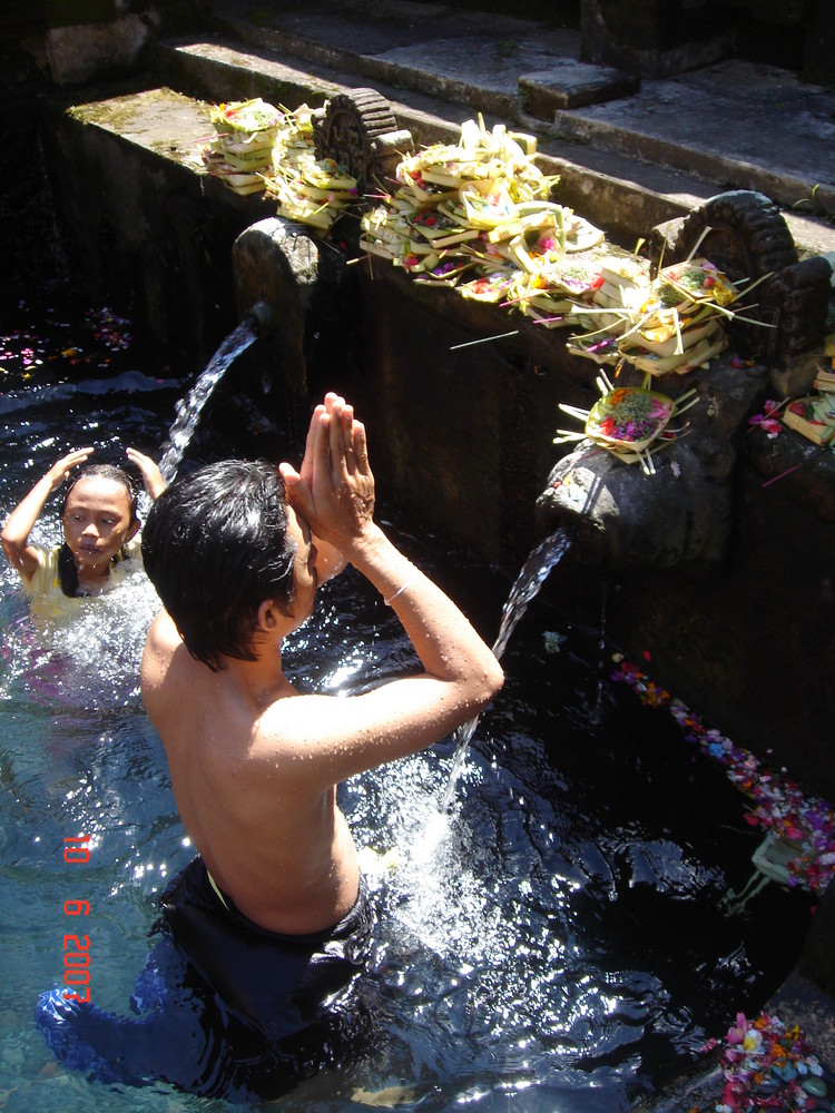 Hope for a hope-Tirta Empul, Bali