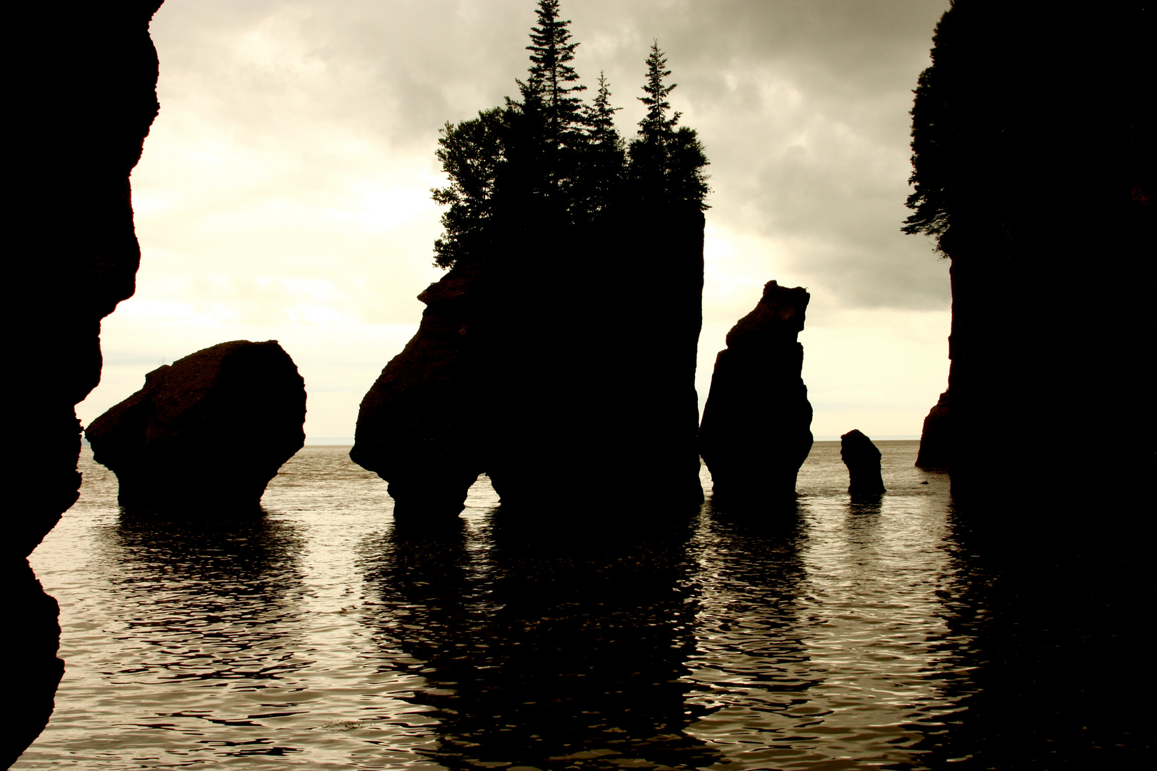 Hopewell rocks