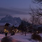 Hopfen am See in der Dämmerung, Ostallgäu