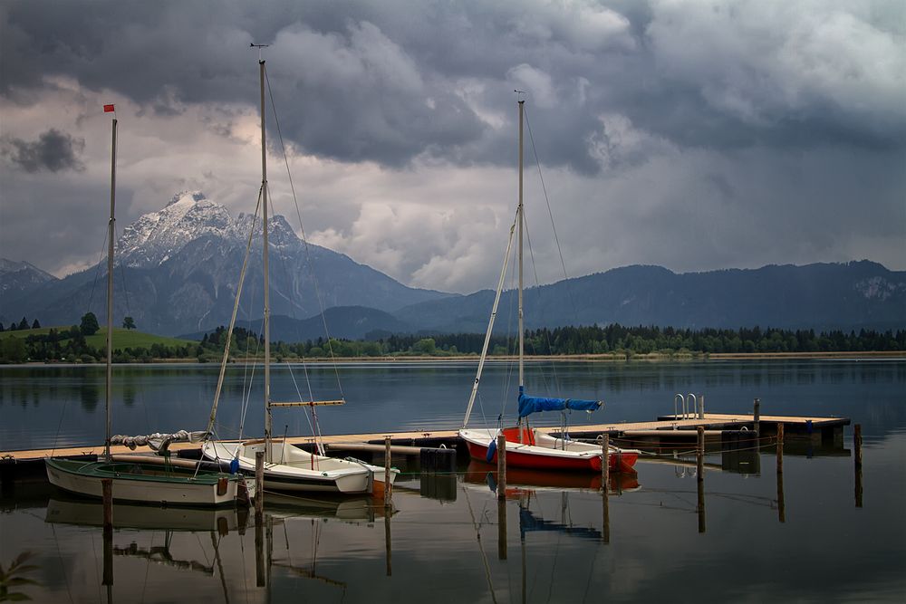 Hopfensee - Spiegelbild mit Wolken