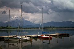 Hopfensee - Spiegelbild mit Wolken