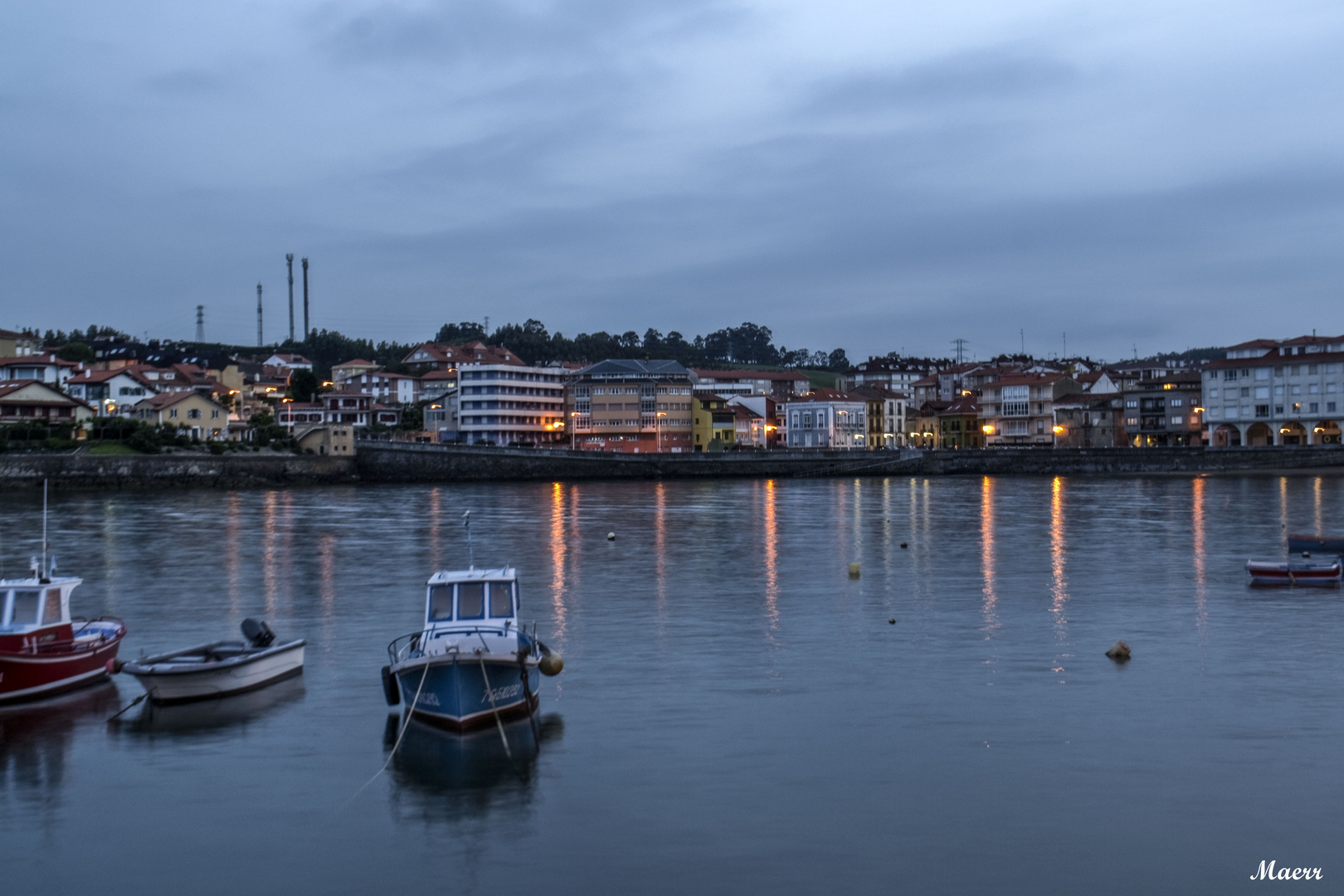 Hora azul.Puerto de Luanco.