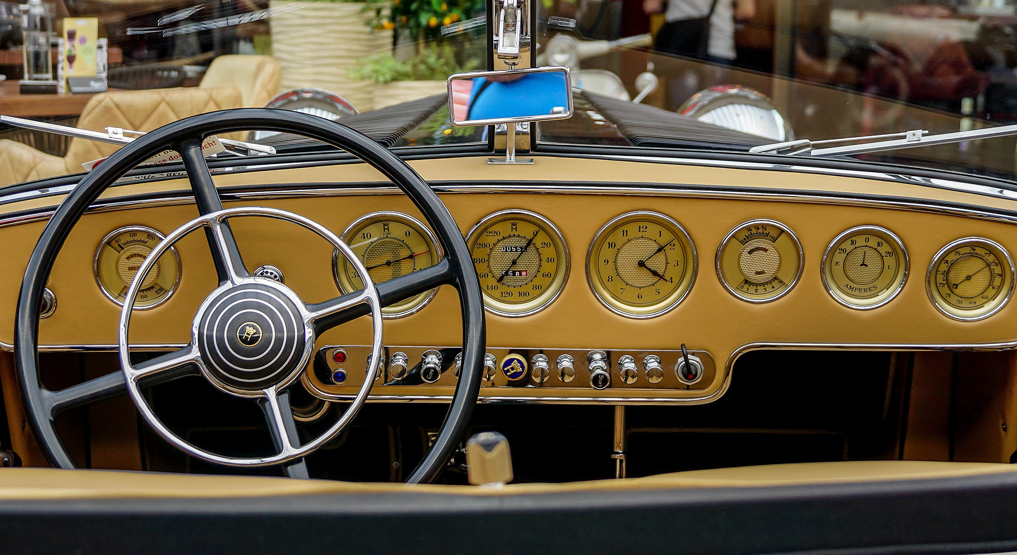 Horch Cabriolet (2)