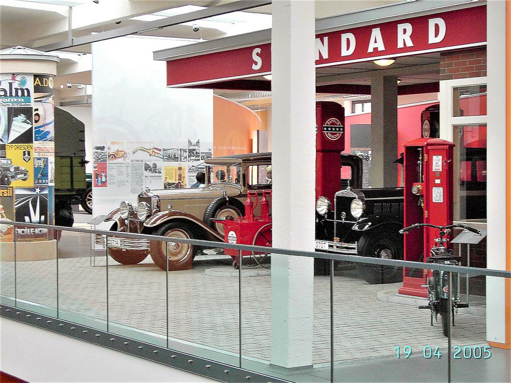 Horch Museum Zwickau :Alte Tankstelle 