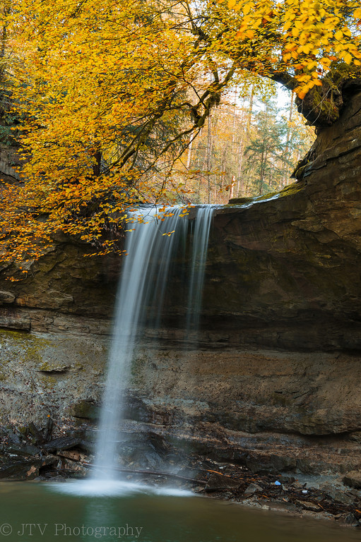 Horgen waterfall