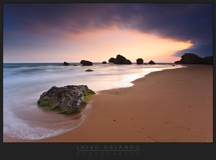 Horizon on the rocks