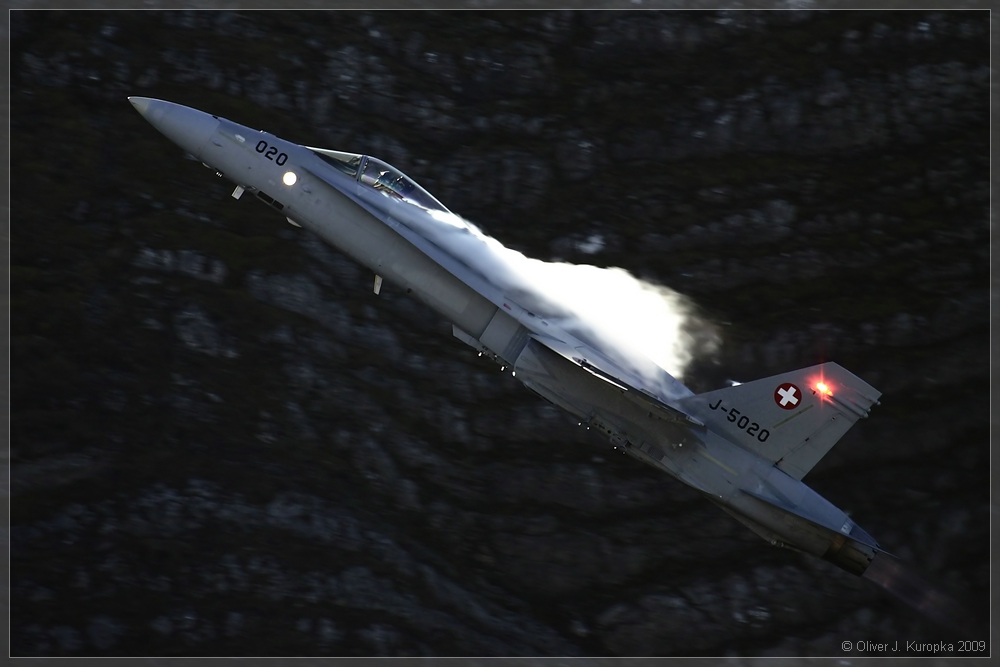 "Hornet " F/A 18 @ Axalp 2009