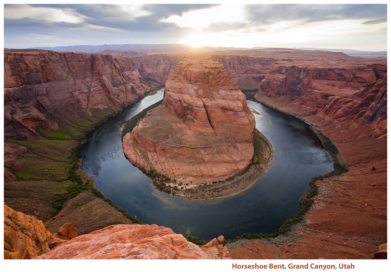 Horseshoe bend at sunset