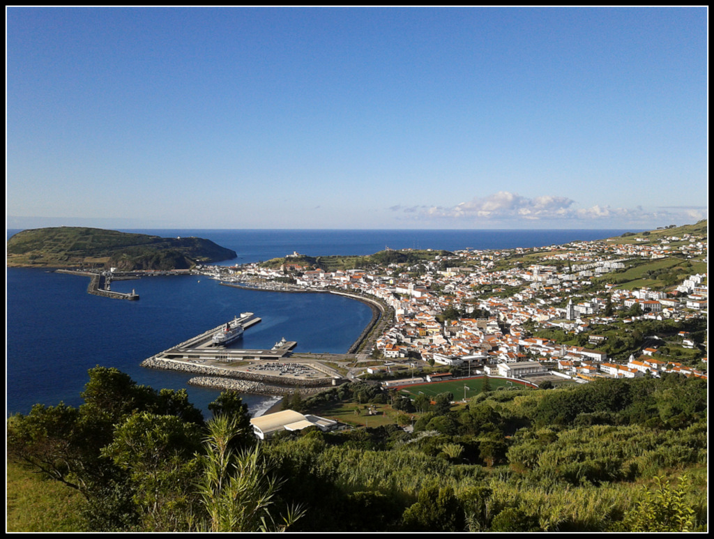 Horta.il capoluogo dell'isola di Faial