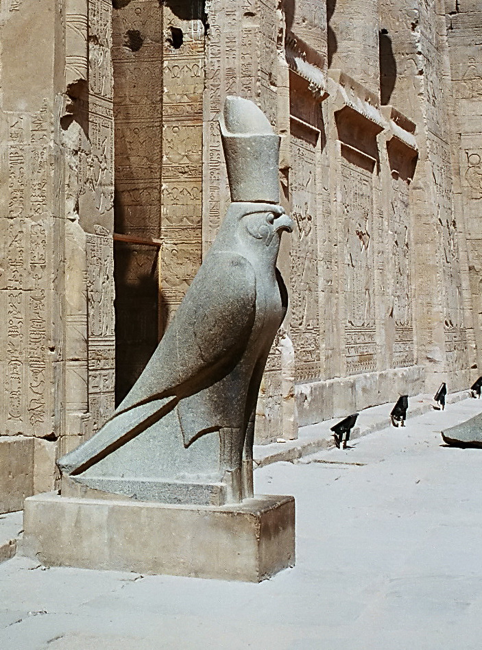 Horus der Gott zwischen Himmel und Erde Foto & Bild africa, egypt, north africa Bilder auf