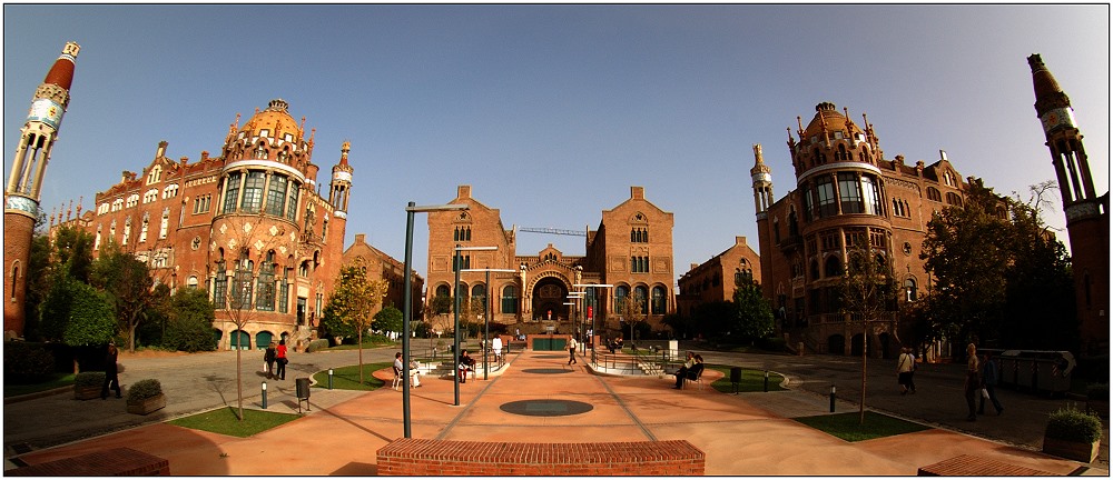 ... Hospital de la Santa Creu i de Sant Pau ....