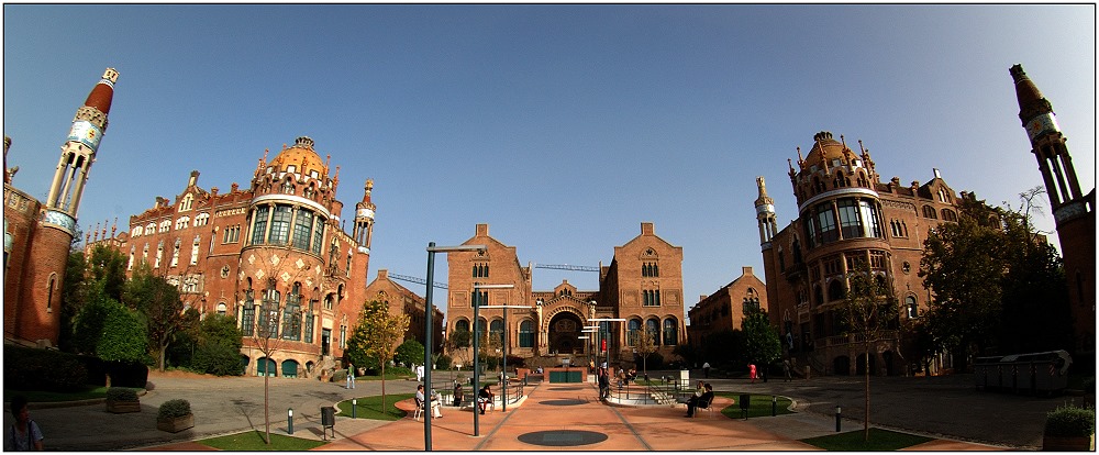 ... Hospital de la Santa Creu i de Sant Pau ....