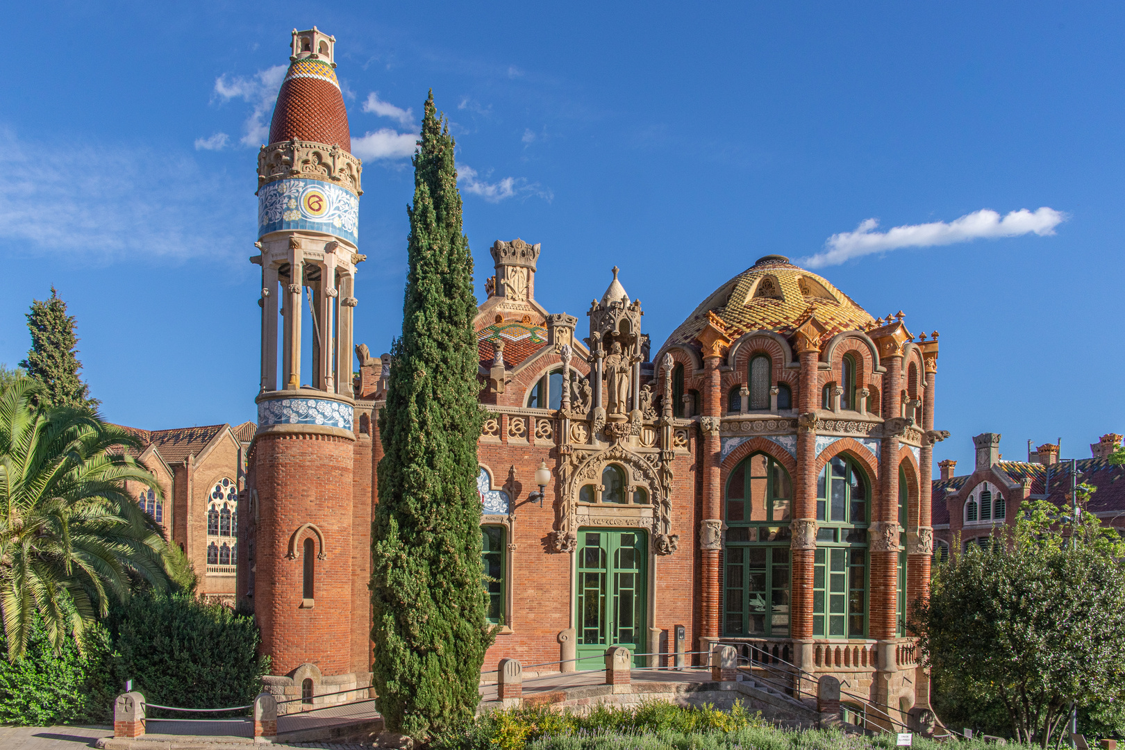 tourist hospital barcelona