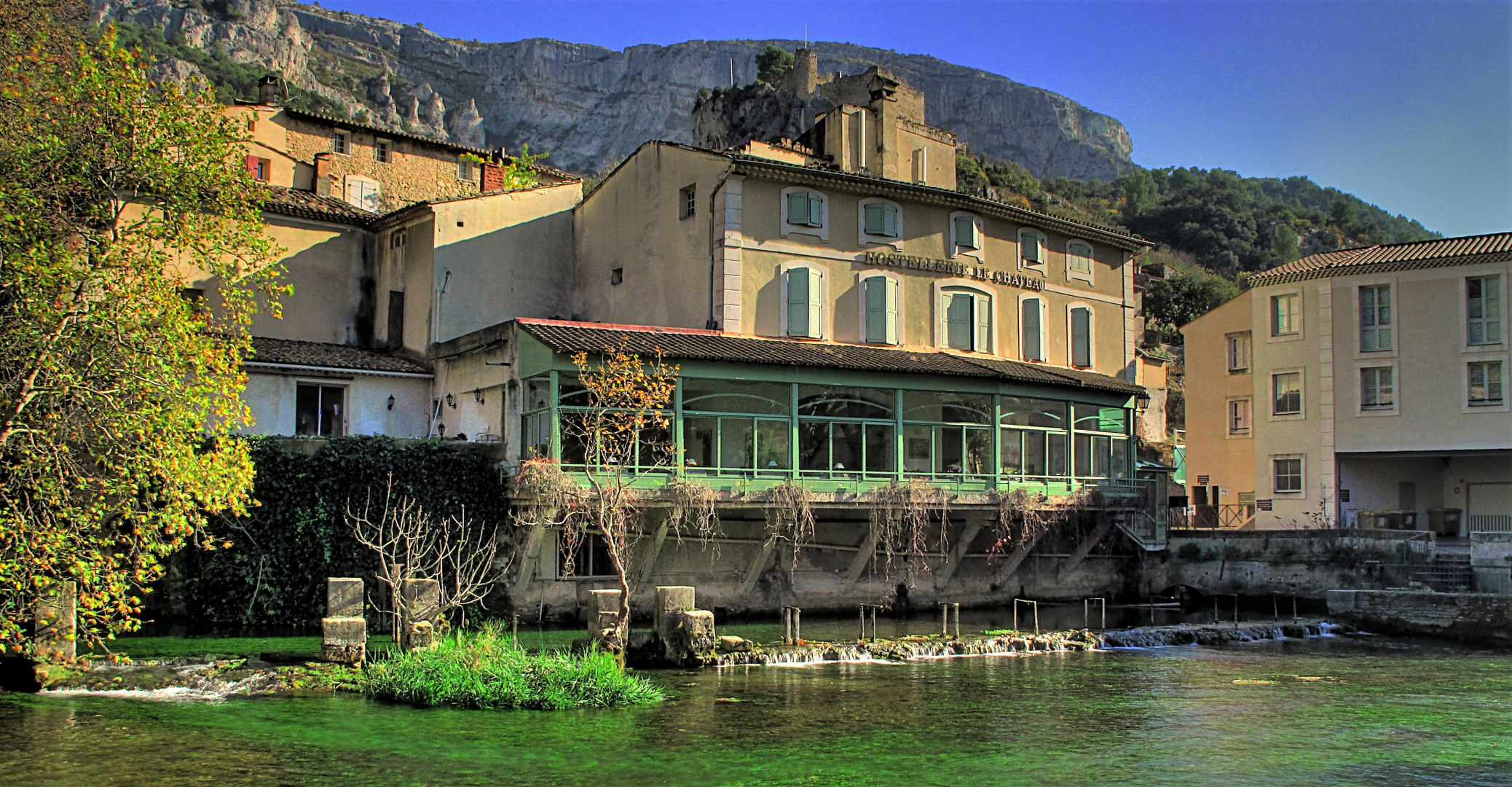 HOSTELLERIE LE CHATEAU