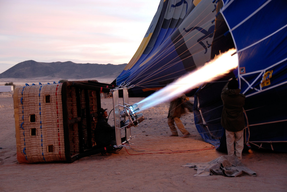 Hot Air Ballooning in der Namib
